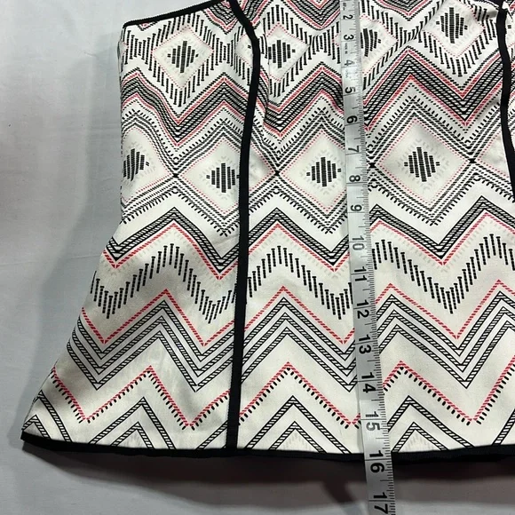 NWT White House Black market peplum style corset, structured top size 8 - Picture 10 of 13